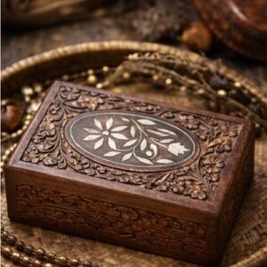 Vintage Hand-Carved Indian Wood Inlay Trinket Box 4x6 Floral Lid